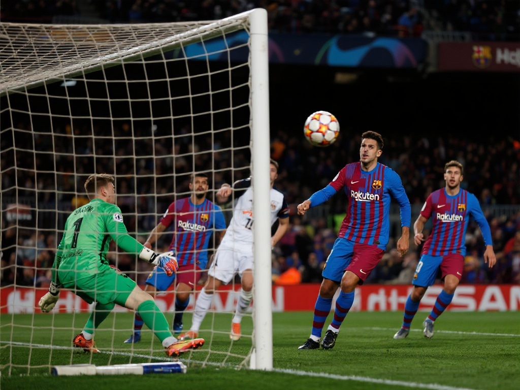 “巴萨欧冠逆袭英雄：乌龙一脚掀翻全场震撼”