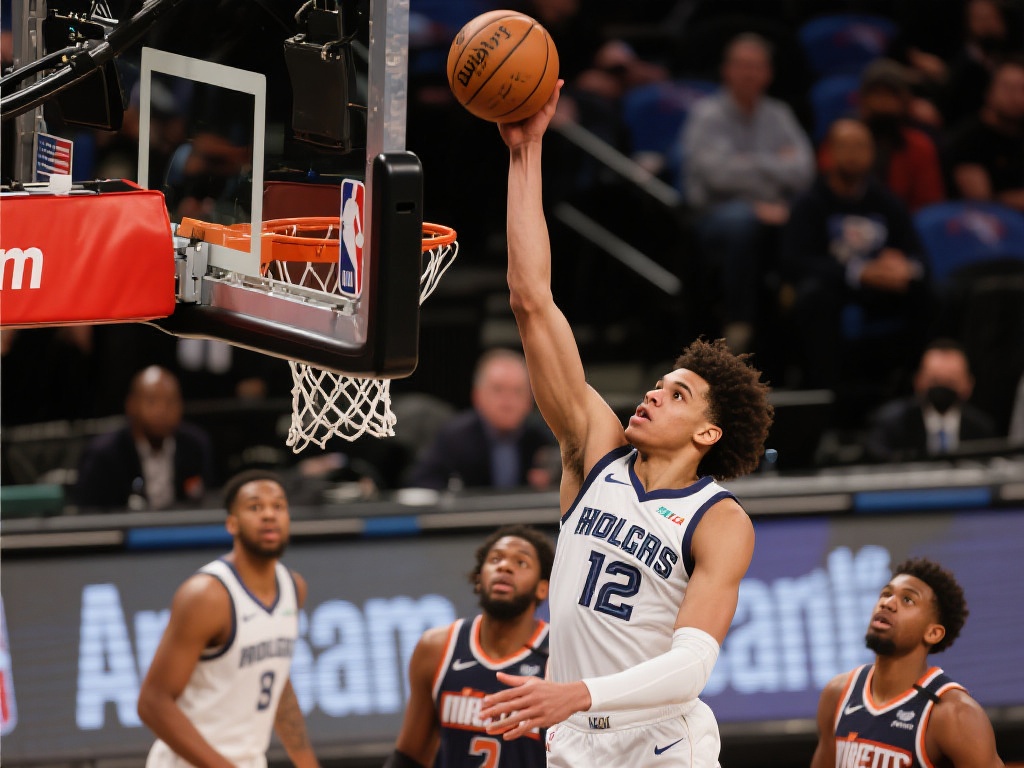 亚历山大三分失手,霍姆格伦补篮逆天改命 抢得二次进攻机会通常是内线球员的重要任务