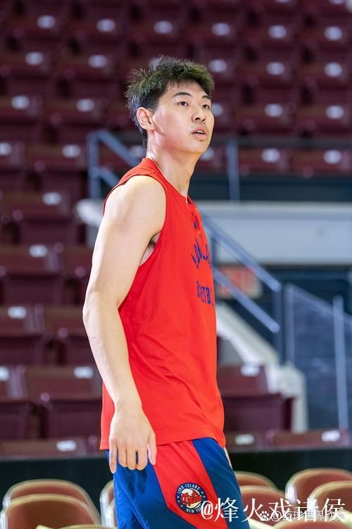 中国男篮祝福崔永熙:愿你展翅高飞,化作北冥之鲲 中国男篮祝福崔永熙:愿你展翅高飞,化作北冥之鲲